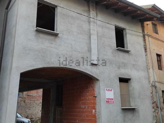 Casa in vendita a Piemonte, Novara