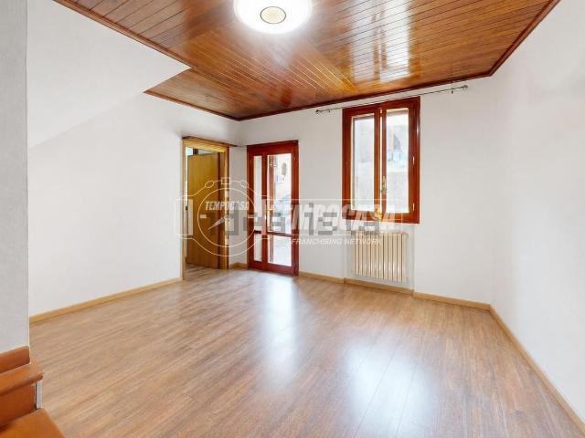 Casa in vendita a Unione dei comuni Valli del Reno, Lavino e Samoggia, Bazzano
