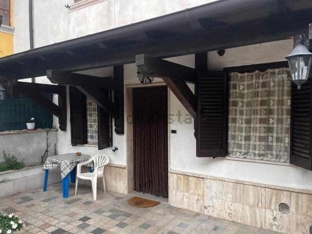 Casa in vendita a Pescocanale, Capistrello