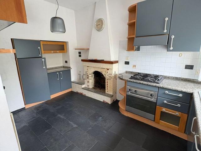 Casa in vendita a Montecatini Alto, Montecatini Terme