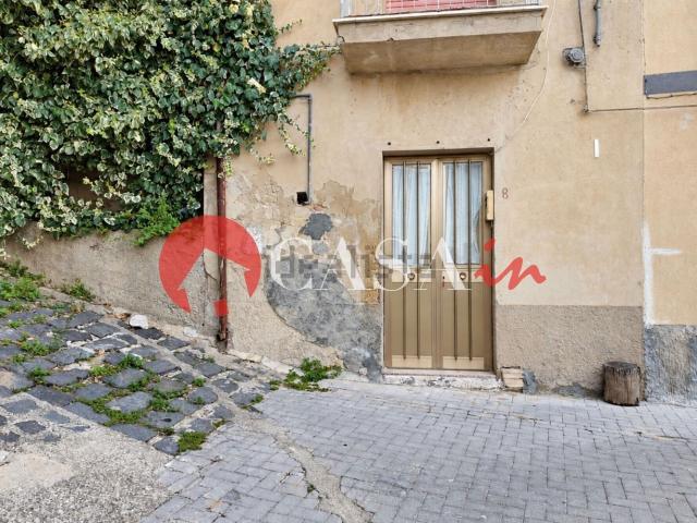 Casa in vendita a Nicosia, Enna