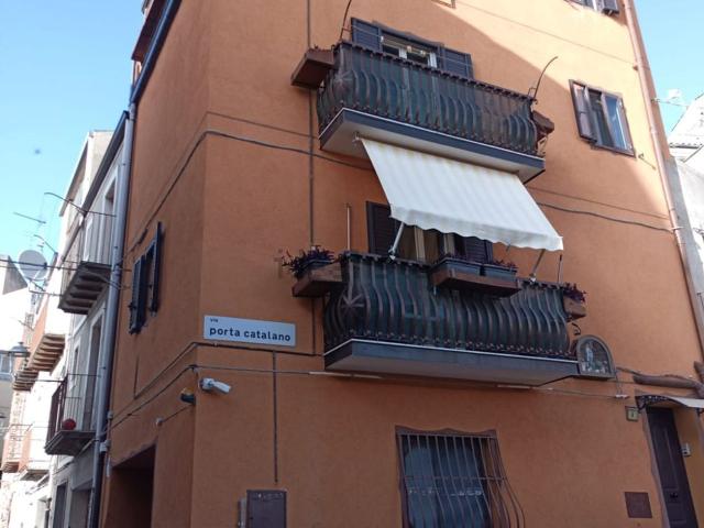 Casa in vendita a Monte, Piazza
