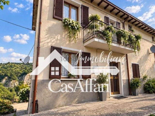 Casa in vendita a Appennino Reggiano, Re