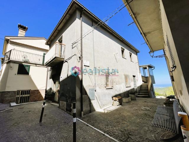 Casa in vendita a Pineto, Abruzzo