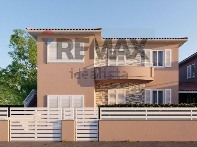 Casa in vendita a Cecina, Livorno
