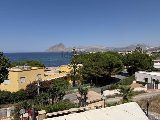 Casa in vendita a Erice, Sicilia