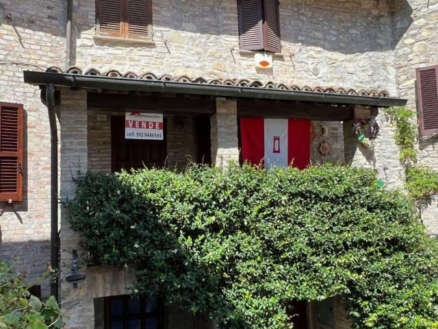 Casa in vendita a Valfabbrica, Umbria