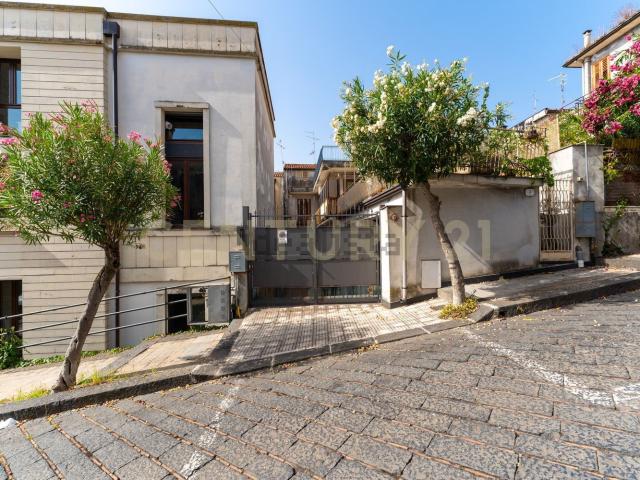 Casa in vendita a Zafferana Etnea, Sicilia