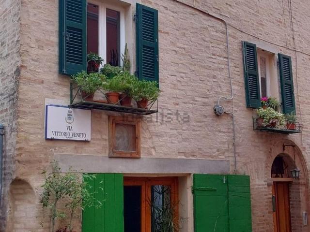 Casa in vendita a Marche, Macerata