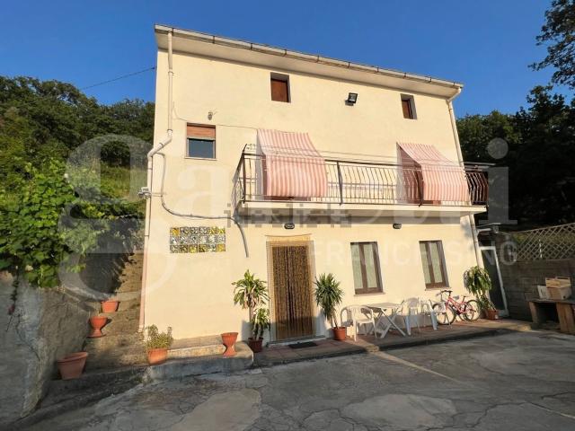 Casa in vendita a Amantea Paese, Amantea