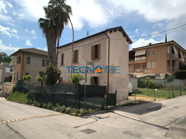 Casa in vendita a Marche, Ascoli Piceno