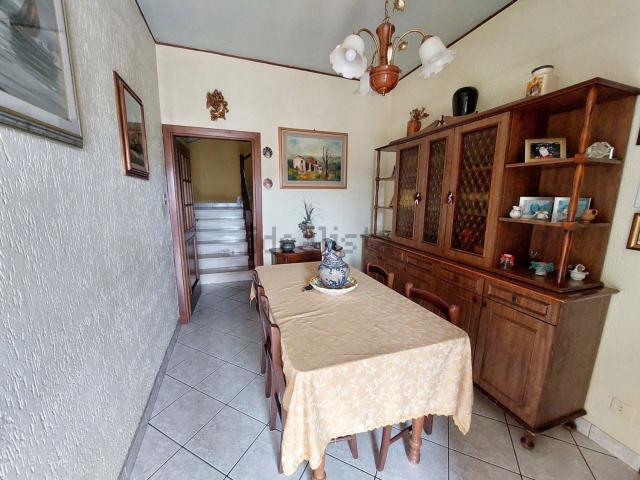 Casa in vendita a Macchie, Amelia
