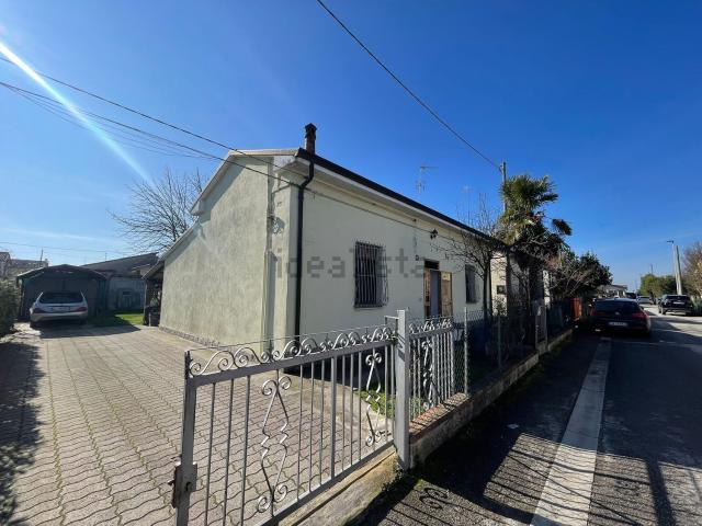 Casa in vendita a Conventello, Ravenna