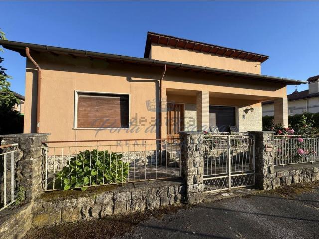 Casa in vendita a Tonfano, Toscana