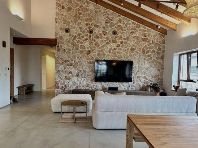 Casa in vendita a Sarzanello, Sarzana