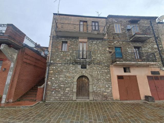 Casa in vendita a Guardia Perticara, Basilicata