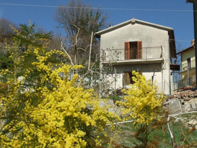 Casa in vendita a Montenero Sabino, Lazio