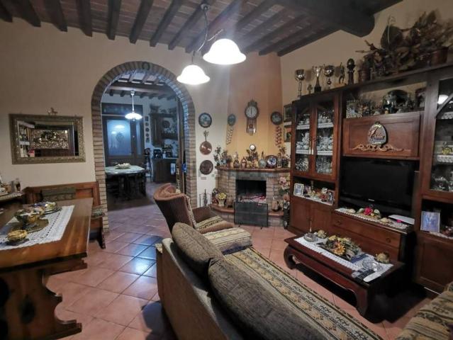Casa in vendita a Terricciola, Toscana