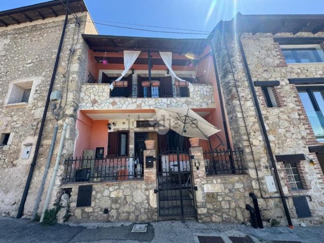 Casa in vendita a Avezzano, Abruzzo