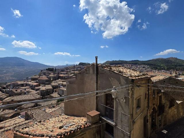 Casa in vendita a Castieddo, Mistretta