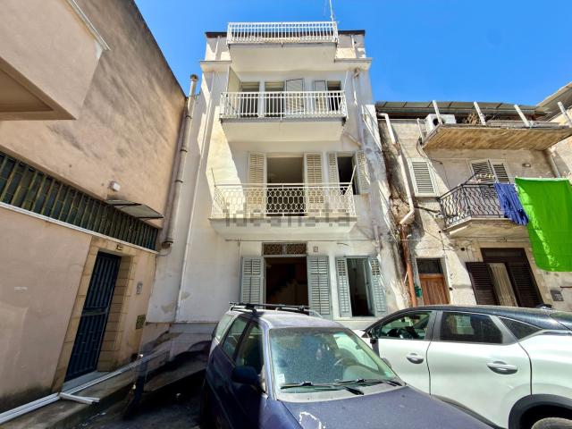 Casa in vendita a Partinico, Sicilia
