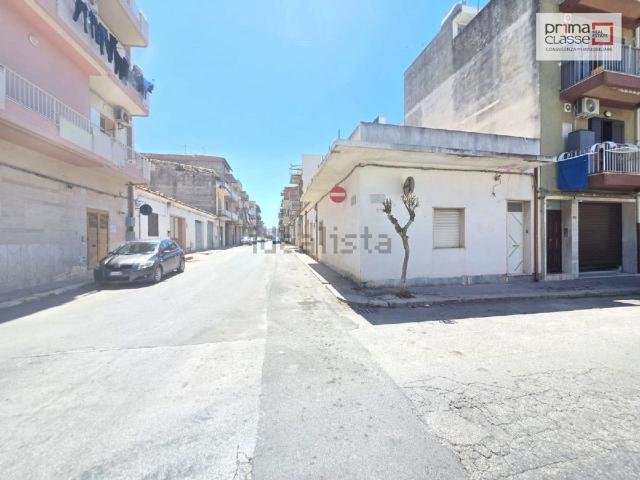 Casa in vendita a Vittoria, Sicilia