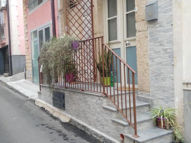 Casa in vendita a Scordia, Sicilia