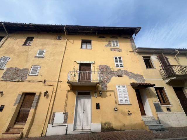 Casa in vendita a Palestro, Lombardia