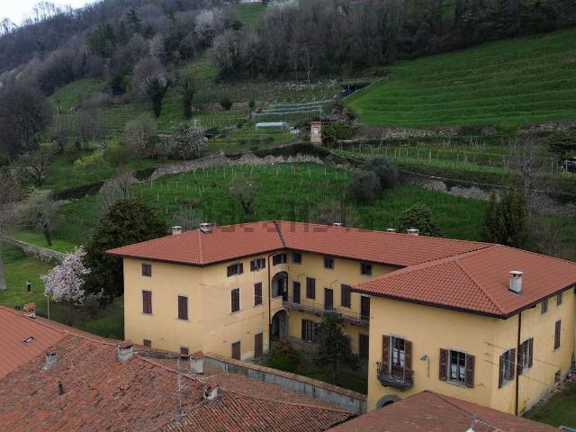 Casa in vendita a Villa D'adda, Lombardia