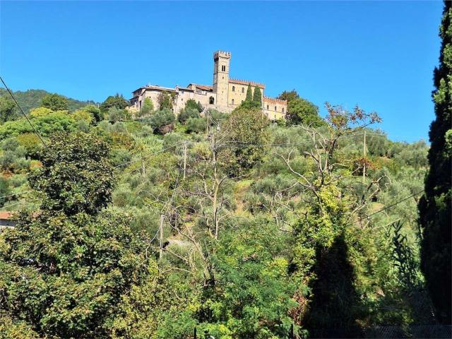 Casa in vendita a Massa E Cozzile, Pistoia