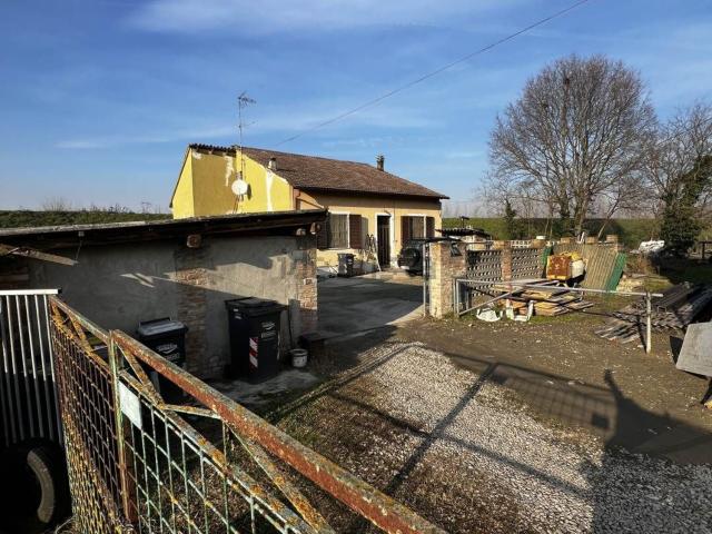 Casa in vendita a Piemonte, Alessandria