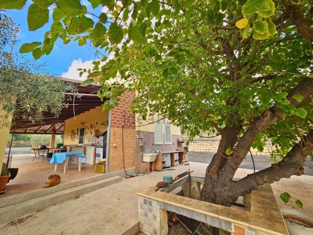 Casa in vendita a Carlentini, Sicilia