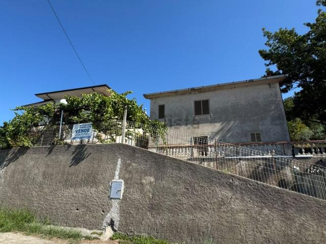 Casa in vendita a Pesco, Fuscaldo