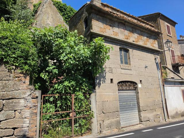 Casa in vendita a Bomarzo, Lazio