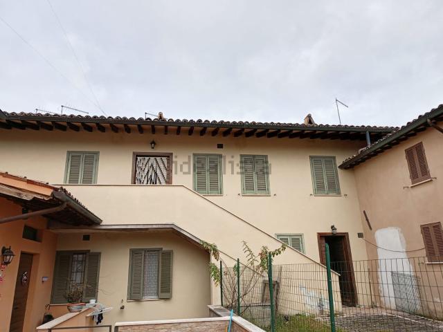 Casa in vendita a Vionica, Foligno