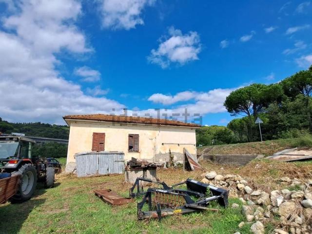 Casa in vendita a Rosignano Marittimo, Toscana