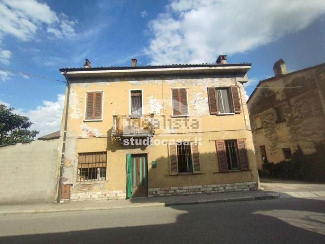 Casa in vendita a Pieve Porto Morone, Lombardia