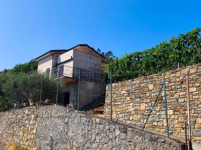 Casa in vendita a Verezzo, Sanremo
