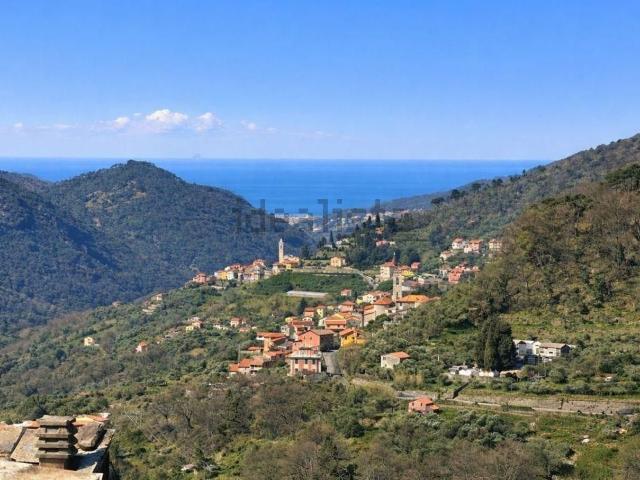 Casa in vendita a Castiglione Chiavarese, Liguria