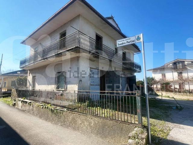 Casa in vendita a Riardo, Campania