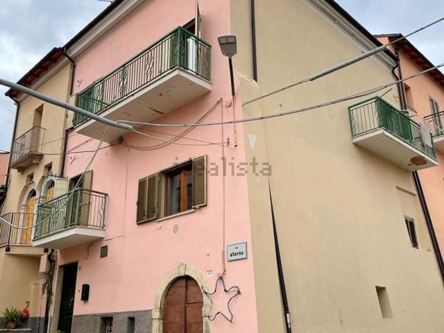 Casa in vendita a Unione dei comuni Terre dei Peligni, Raiano