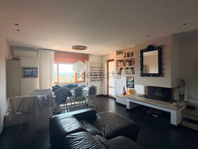Casa in vendita a Pizzidimonte, Prato