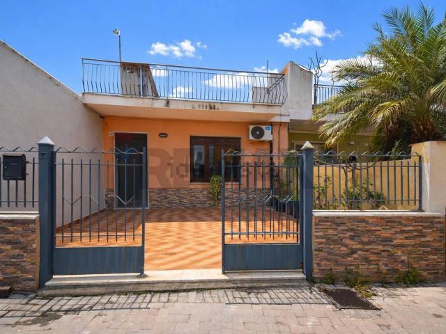 Casa in vendita a Torre Archirafi, Riposto