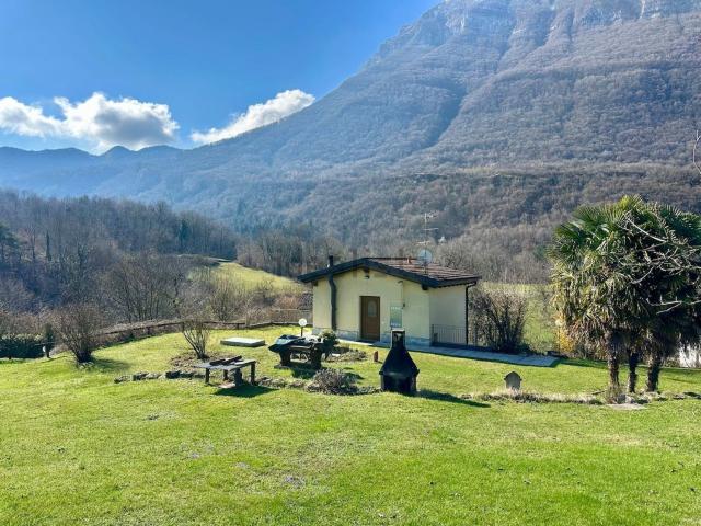 Casa in vendita a Grandola Ed Uniti, Lombardia