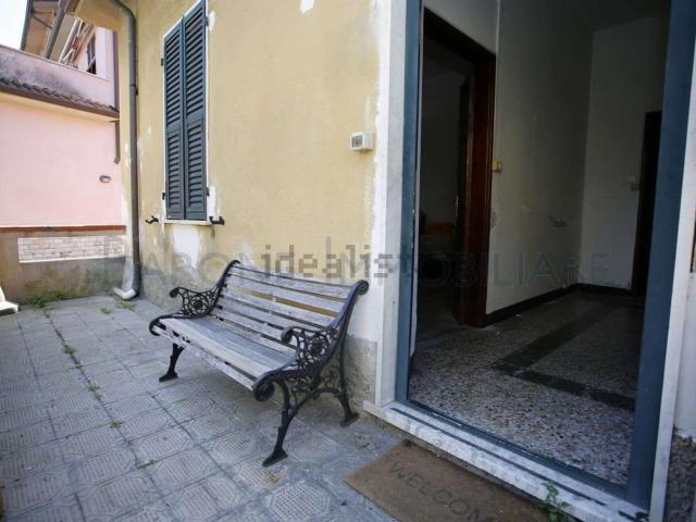 Casa in vendita a Ameglia, Liguria