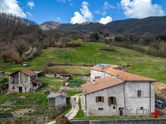 Casa in vendita a Rieti, Lazio