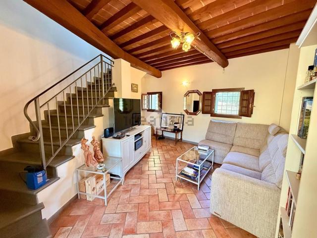 Casa in vendita a Montemurlo, Prato