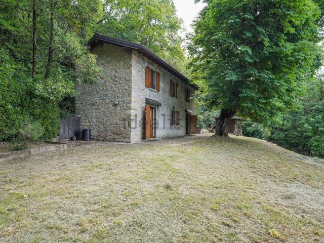Casa in vendita a Castello della Moretta, Ponteranica