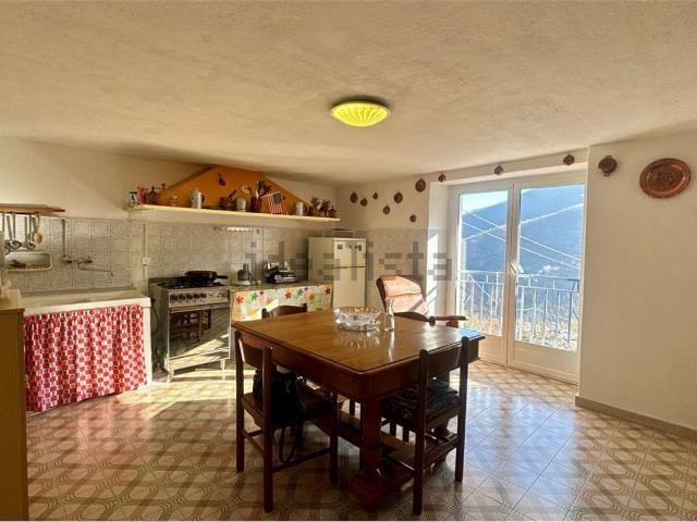 Casa in vendita a Rezzo, Liguria