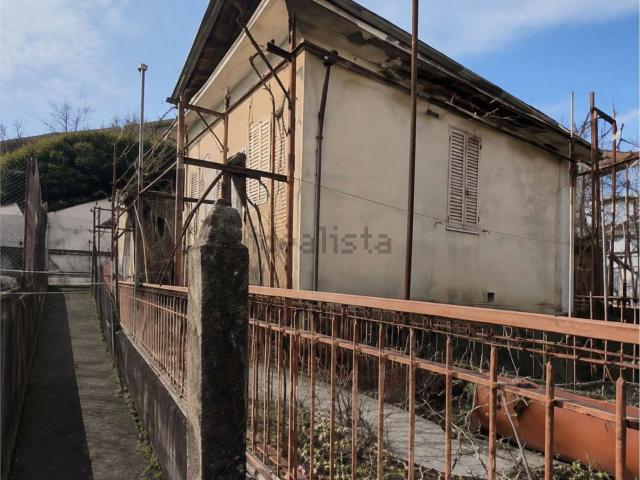 Casa in vendita a Chiesa Nuova, Rieti